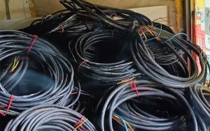 Read more about the article Jual Beli Kabel Bekas Bekasi Harga Kompetitif untuk Proyek, Pabrik, dan Gedung