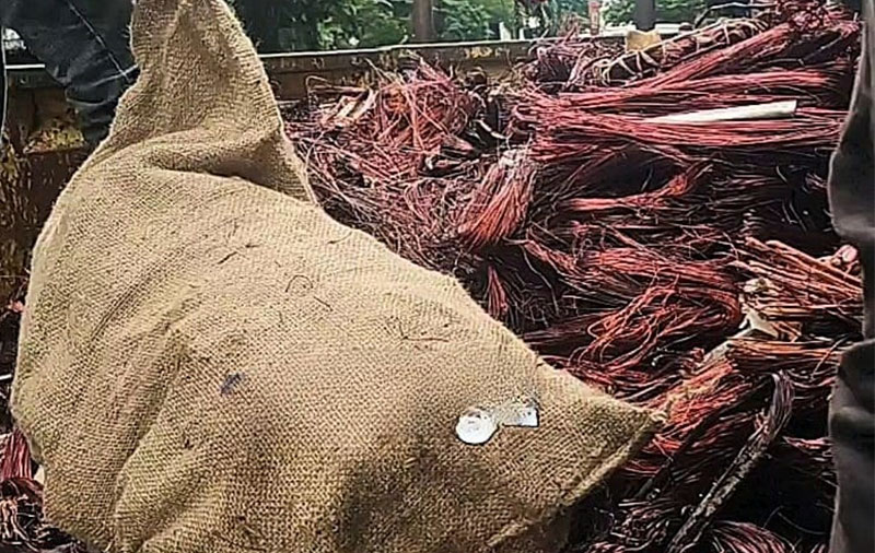 You are currently viewing Jual Tembaga Bekas Terdekat di Jabodetabek: Harga Terbaik & Jemput di Tempat